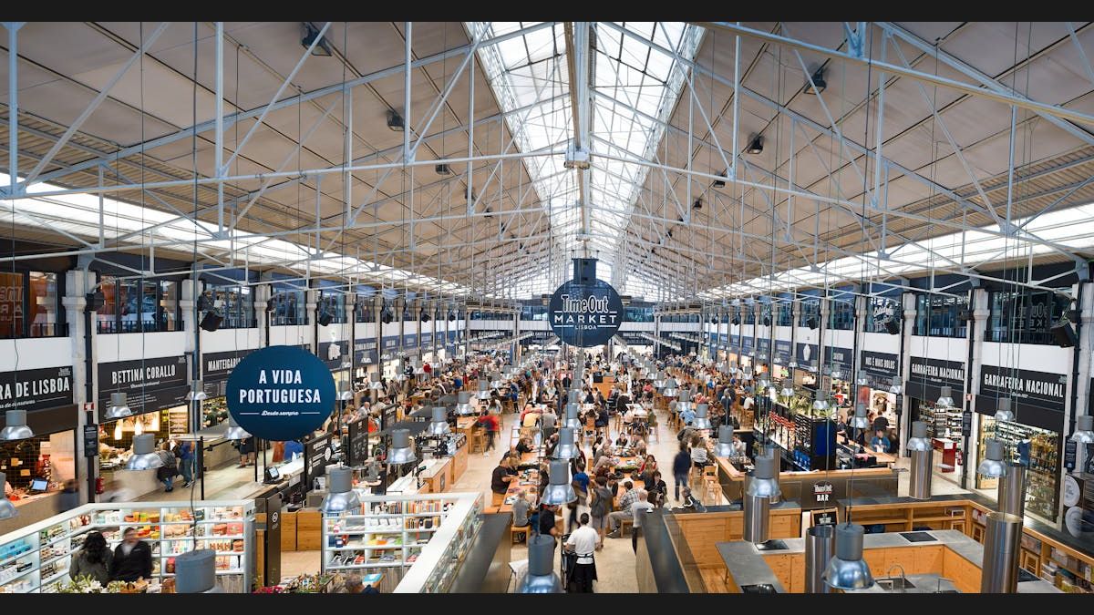 Time in the Market vs Timing the Market: What Data Shows